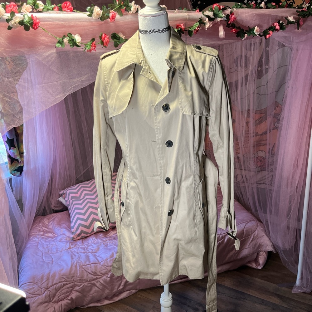 Banana Republic Light Tan Women's Trench Coat
